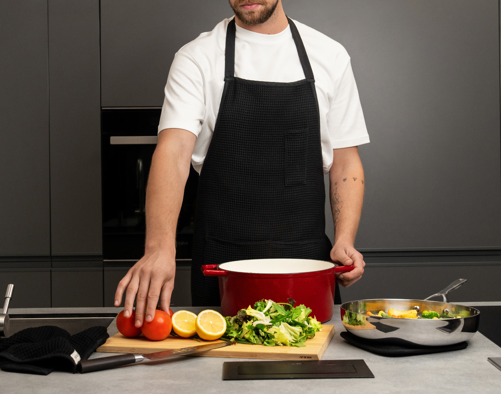 The Kitchen Gift Guide That’ll Make Gordon Ramsay Proud.